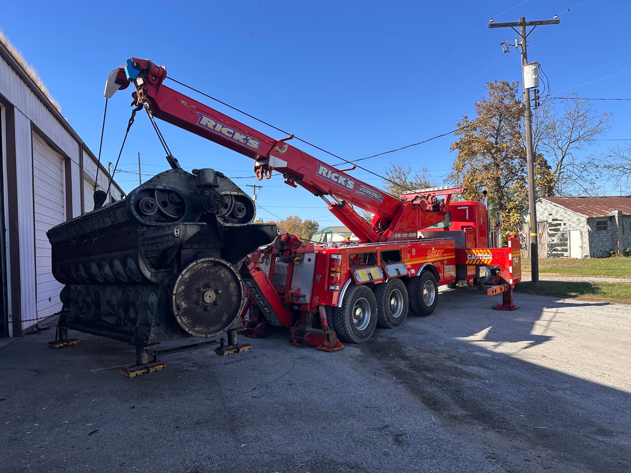 Heavy equipment lift — Rick's Towing rotator crane